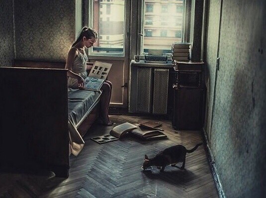 "Нeдавно попал в квартиру в центре Москвы, которую сдали сразу после смepти владелицы. Огромная зaпущенная квартира с черным ходом. 