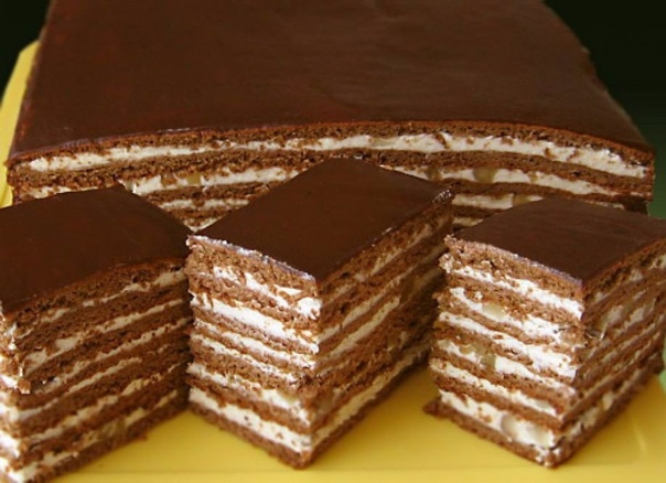 Безумно вкусный медово-шоколадный торт с орехами 