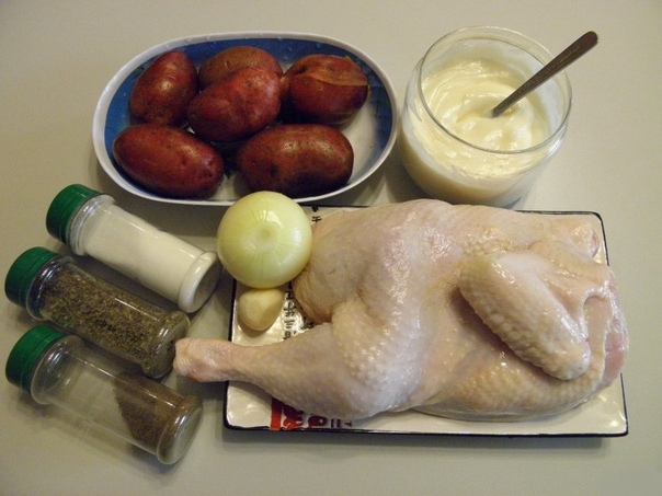 Готовим картошечку с курицeй в духовкe под соусoм 