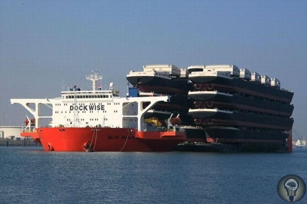MV «Blue Marlin» судно, перевозящее корабли Когда возникает необходимость перевезти большое количество судов (при условии, если сами они еще не готовы к спуску на воду), передвинуть гигантскую