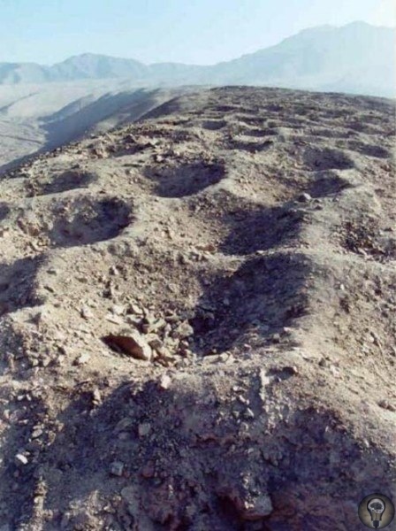 Загадка долины ПИСКО - сигнальная гора В районе Писко есть единственное в своем роде древнее грунтовое сооружение. Это полоса, шириной порядка 20 метров и длиной около полутора километров,