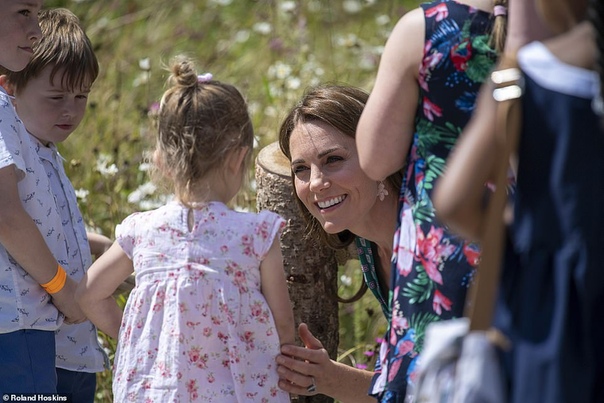 Кейт Миддлтон устроила пикник для детей в своем саду Сад, который 37-летняя Кейт Миддлтон спроектировала вместе с представителями Королевского сообщества садоводов, получил новый адрес. В мае